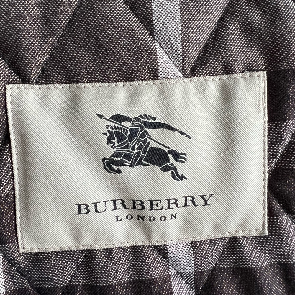 Burberry Quilted Brown Jacket w/ Buttons and Collar - Picture 4 of 8